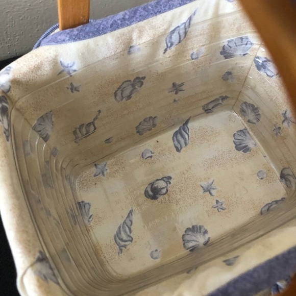 Longaberger 1999 Seashell Basket Double Handle Signed with Plastic Liner - Picture 6 of 8